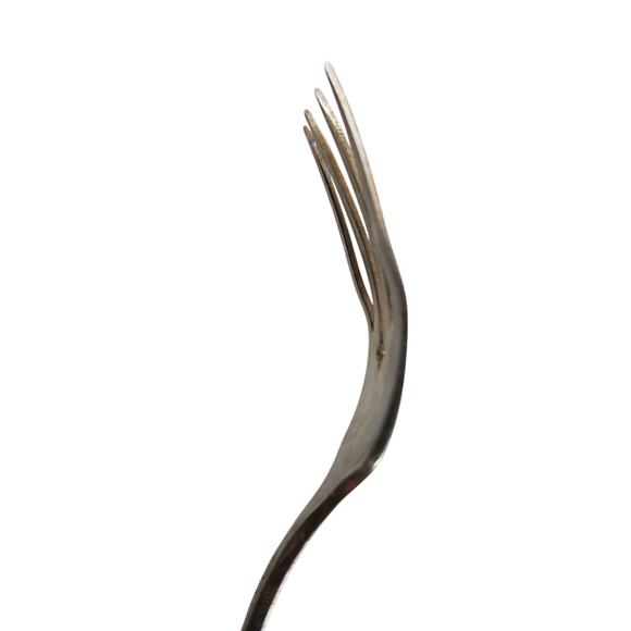 Oneida Queen Bess II 6.5in Silverplate Salad Fork 1946 Floral Clover Pierced - Picture 5 of 9